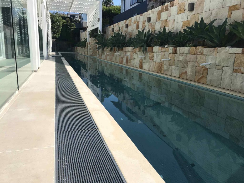 pool linear drain