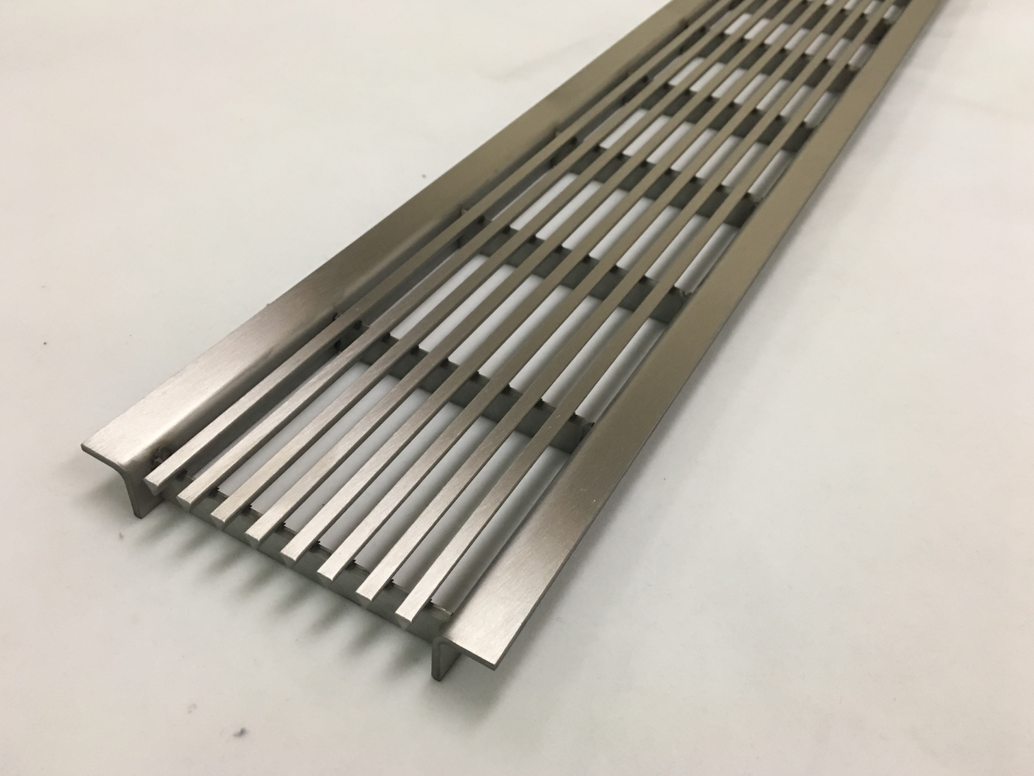 outdoor linear drain with frame
